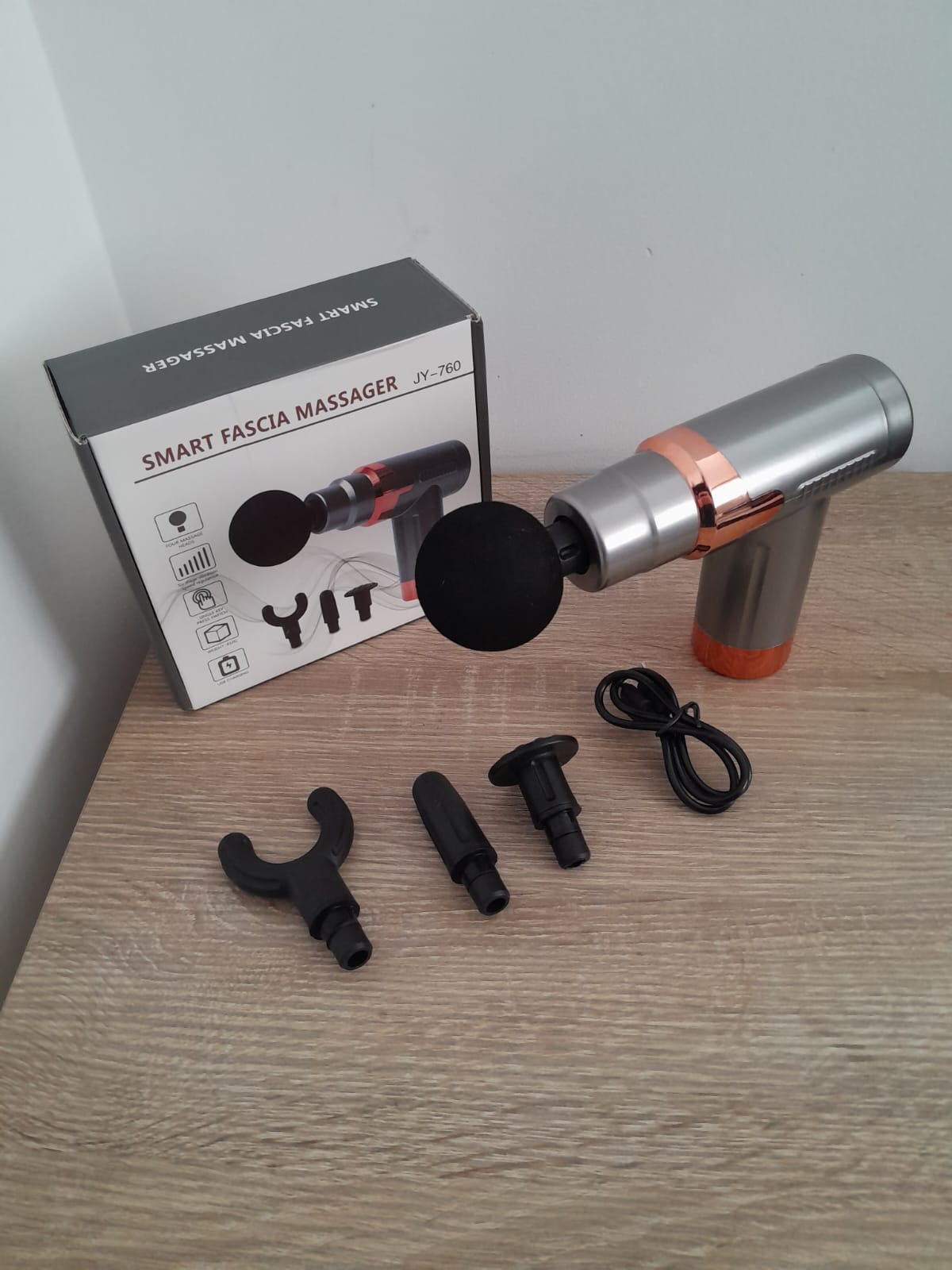 MASAJEADOR RECARGABLE JY-760
